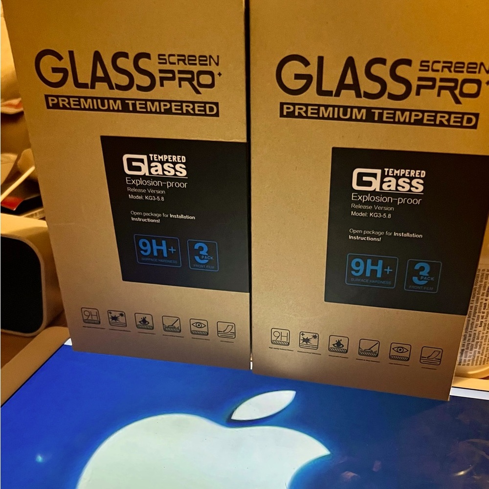 iPhone 11 screen protectors